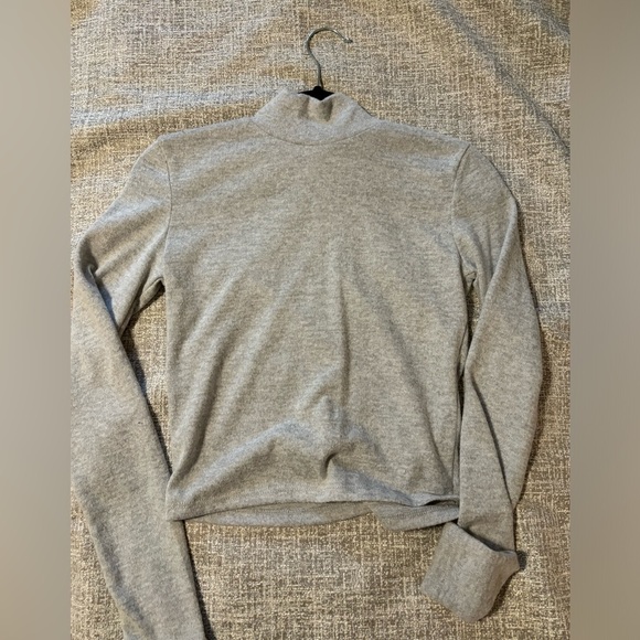 ZARA turtleneck - Picture 2 of 4